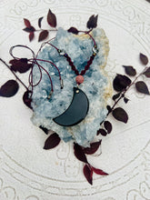 Load image into Gallery viewer, Black Agate Crescent Moon