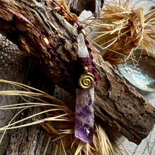 Load image into Gallery viewer, Amethyst Dragons Tooth