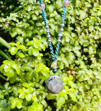 Load image into Gallery viewer, Labradorite