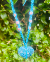 Load image into Gallery viewer, Apatite Heart